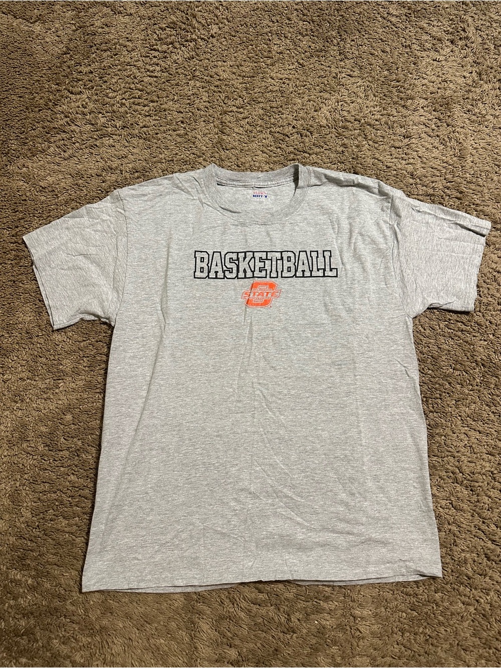 Vintage Oklahoma State “basketball” shirt 00s size large